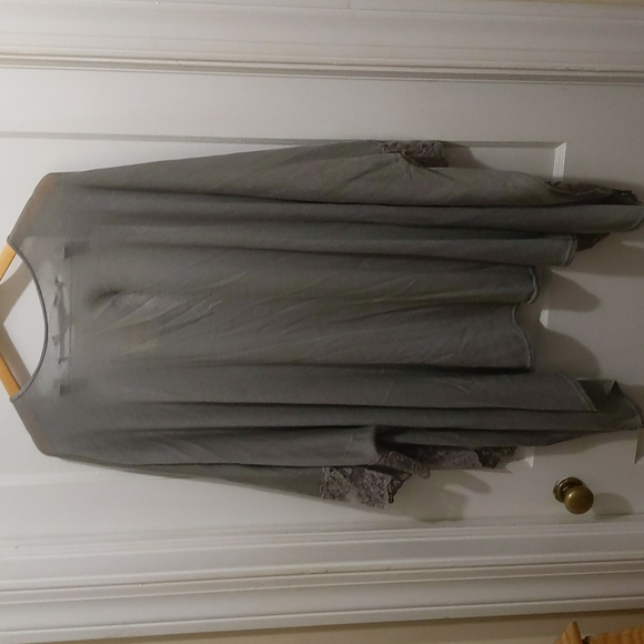 ❇️NWT❇️ Gray Open Front Cardigan - Picture 5 of 7